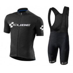 PROFESJONALNY LETNI KOMPLET ROWEROWY CUBE 2011 Z SZELKAMI