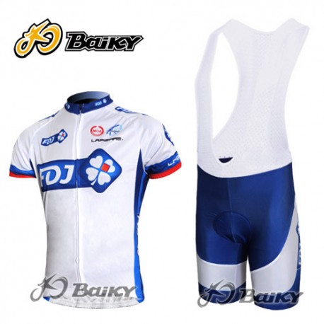 PROFESJONALNY LETNI KOMPLET ROWEROWY FDJ 2011 3 MODELE