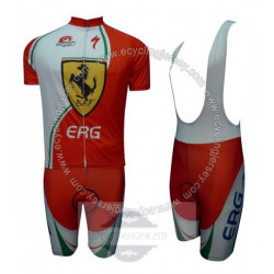 PROFESJONALNY LETNI  KOMPLET ROWEROWY FERRARI 2012 Z SZELKAMI