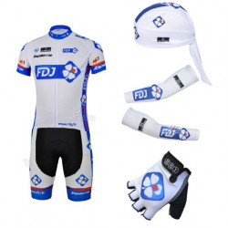 PROFESJONALNY 5 CZĘŚCIOWY KOMPLET ROWEROWY FDJ  2013